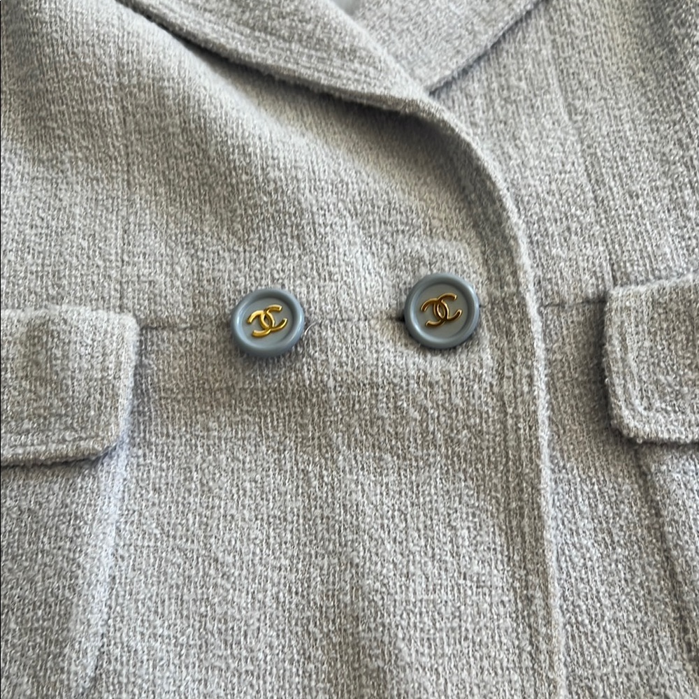Chanel boucle jacket vintage - Picture 2 of 7